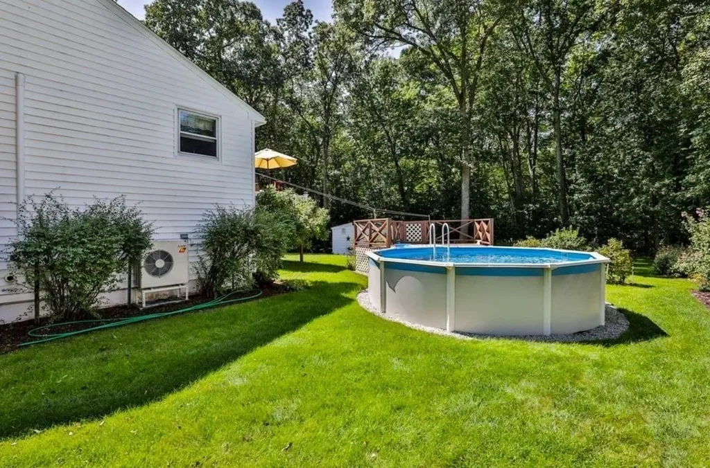 51 Bedard Avenue Derry NH 03038