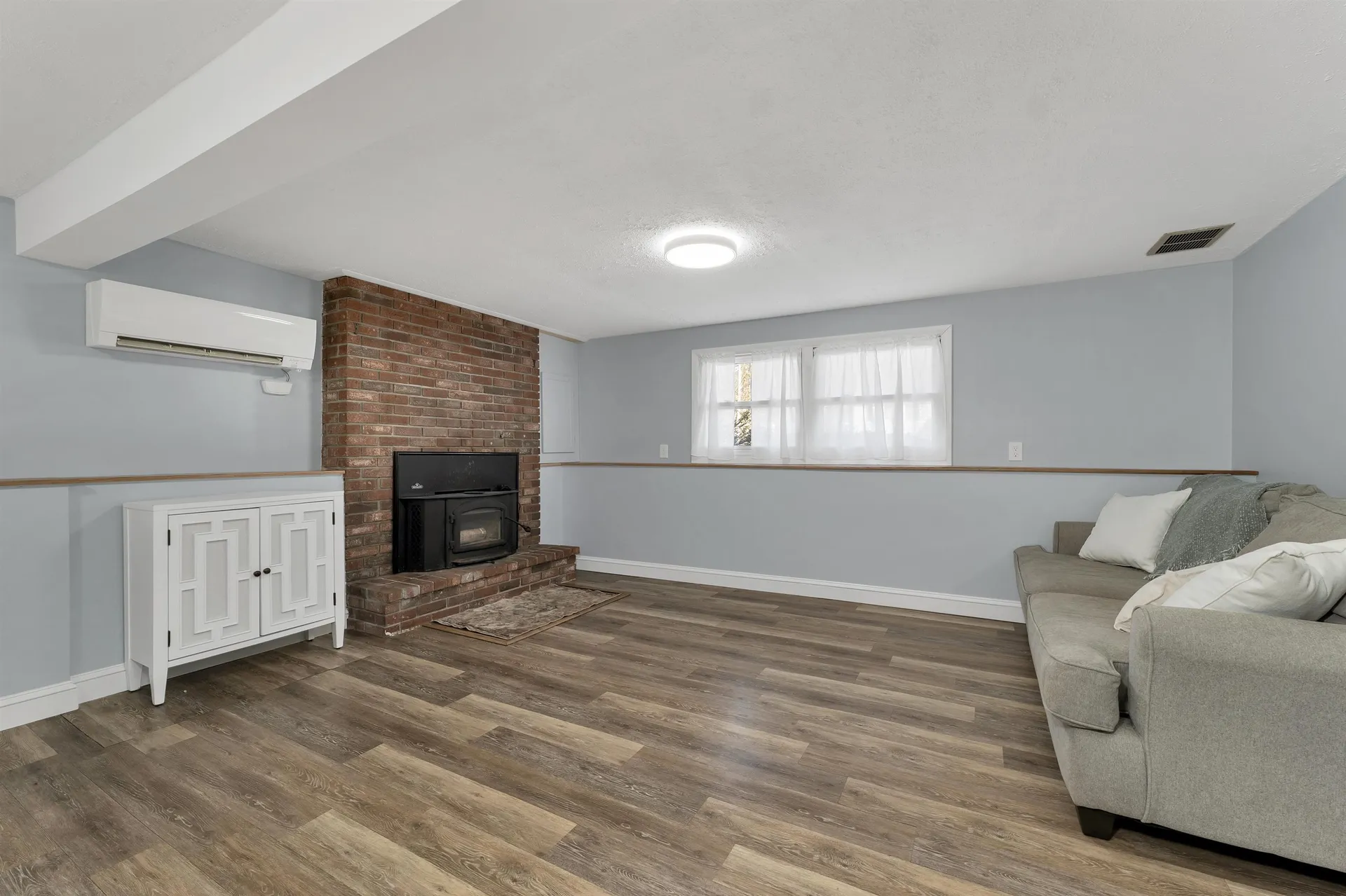 51 Bedard Avenue Derry NH 03038