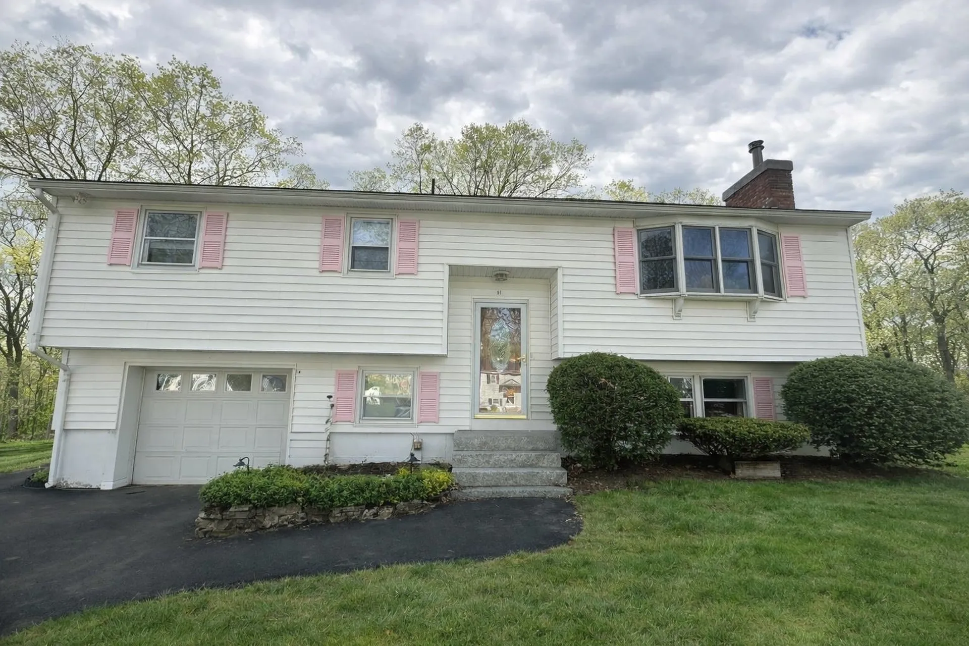 51 Bedard Avenue Derry NH 03038
