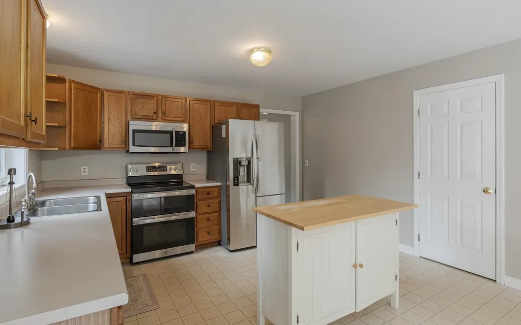 109 Greenfield Road Peterborough NH 03458