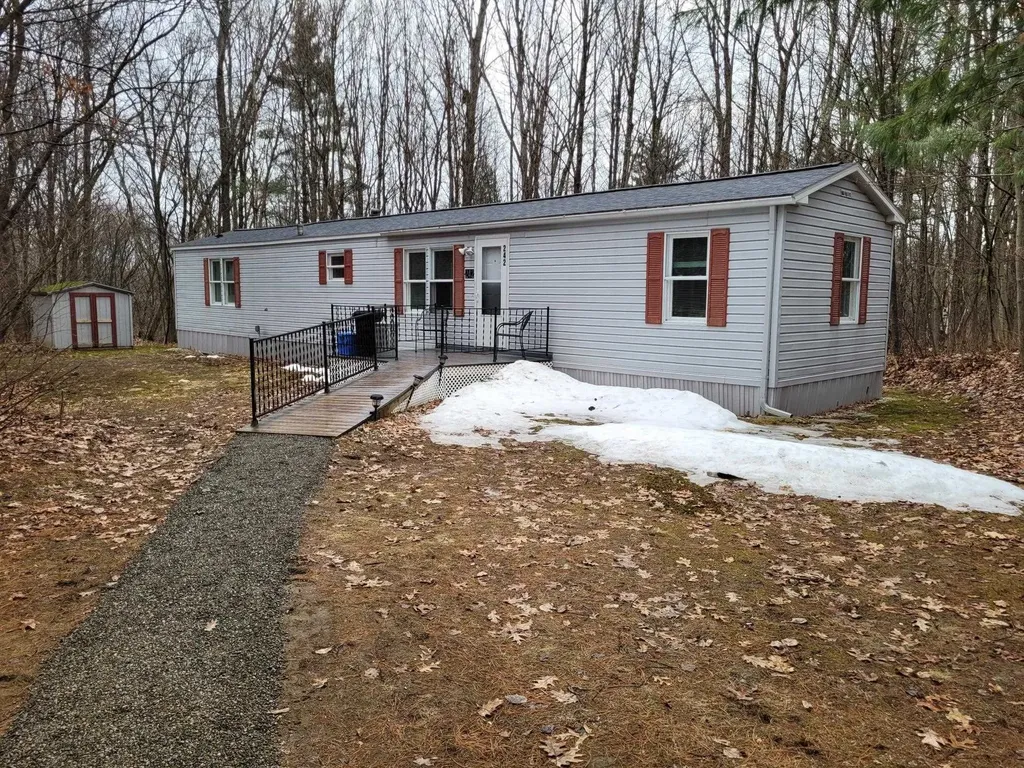 242 Waverly Circle Colchester VT 05446