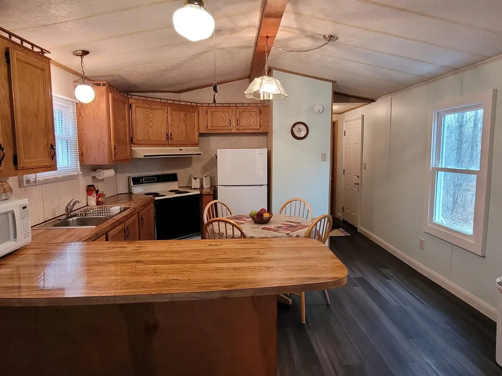 242 Waverly Circle Colchester VT 05446