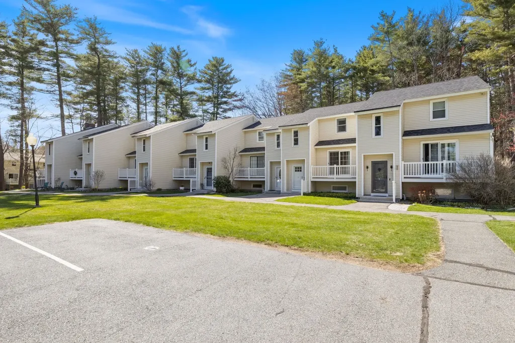 9 Pine Meadows Drive Exeter NH 03833