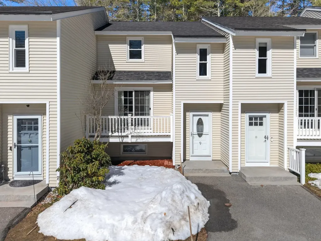 9 Pine Meadows Drive Exeter NH 03833