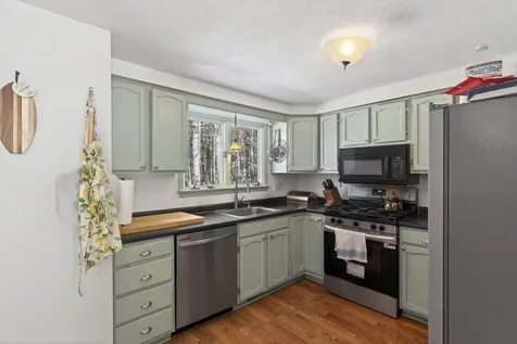 9 Pine Meadows Drive Exeter NH 03833