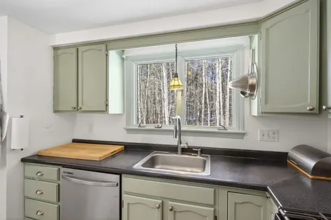 9 Pine Meadows Drive Exeter NH 03833