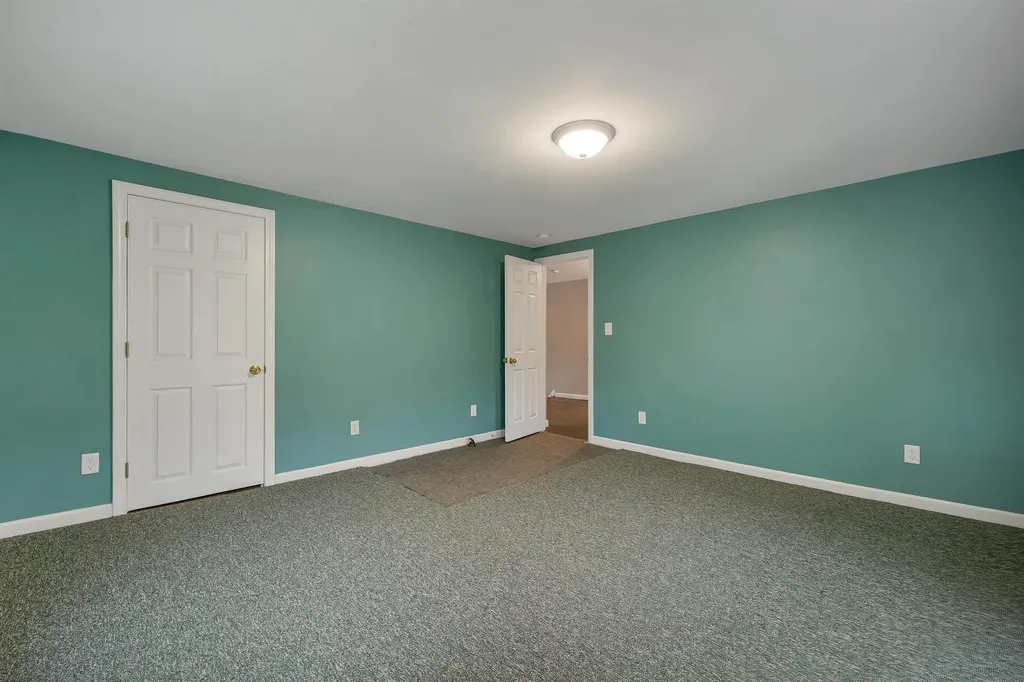 79 High Street Pittsfield NH 03263