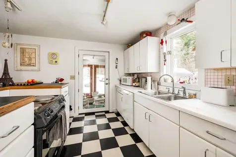 454 Sixth Street Dover NH 03820