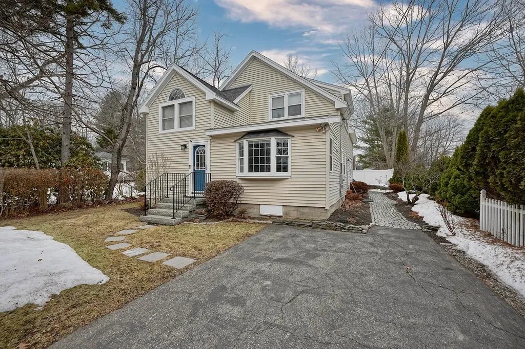 11 Pine Street Rye NH 03870
