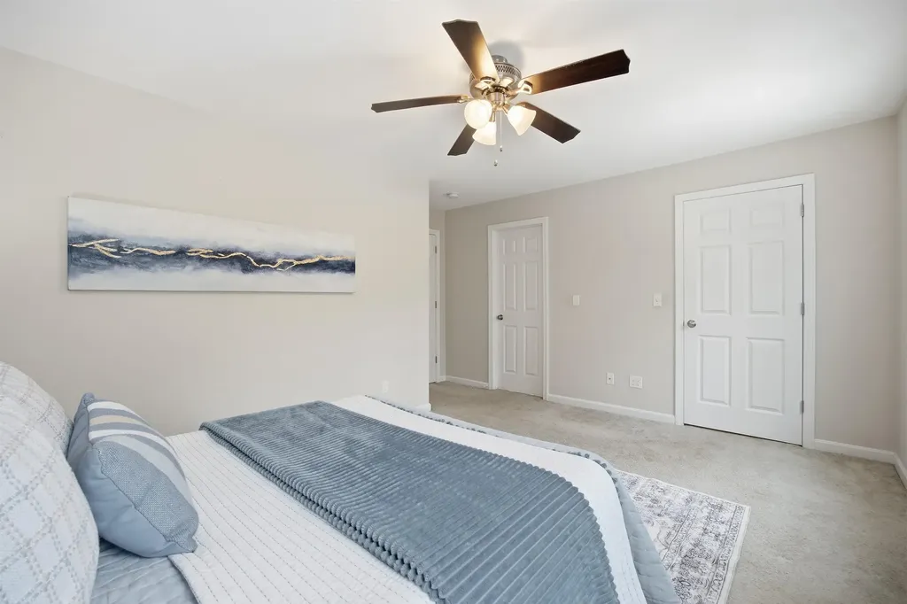 1 French Road Epping NH 03042