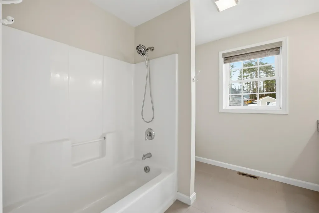 1 French Road Epping NH 03042