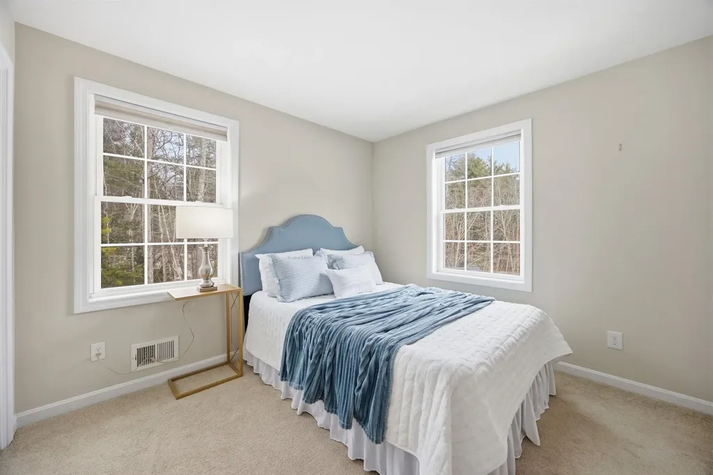 1 French Road Epping NH 03042