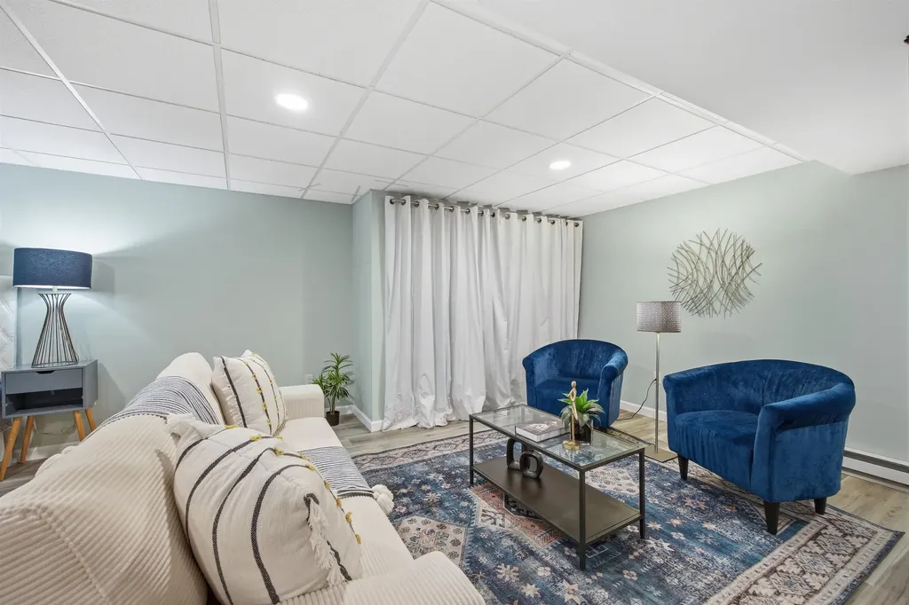 1 French Road Epping NH 03042