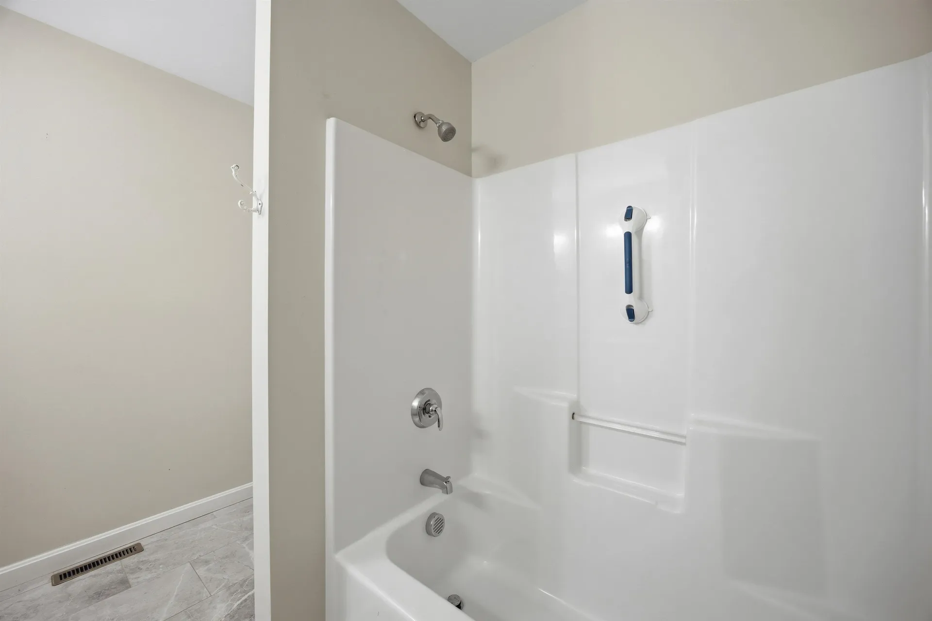 1 French Road Epping NH 03042