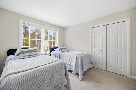 1 French Road Epping NH 03042