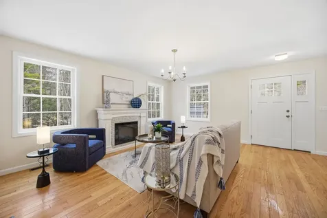 1 French Road Epping NH 03042