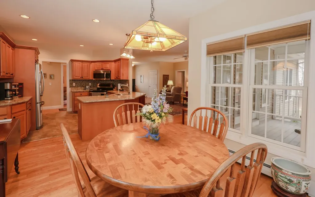 64 Pray Street Rochester NH 03868