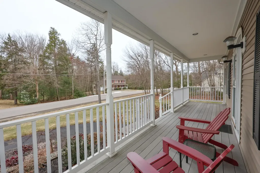 64 Pray Street Rochester NH 03868