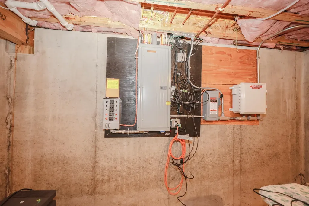 64 Pray Street Rochester NH 03868