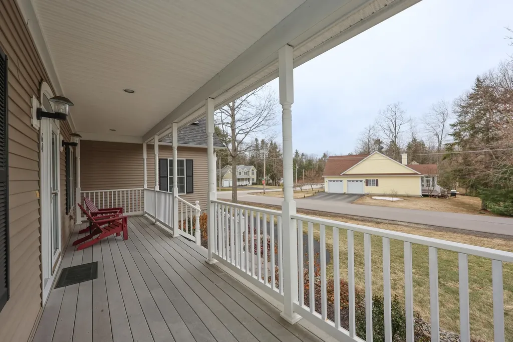 64 Pray Street Rochester NH 03868