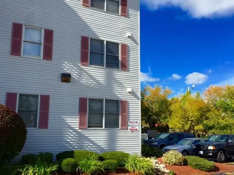 7 Railroad Avenue Derry NH 03038