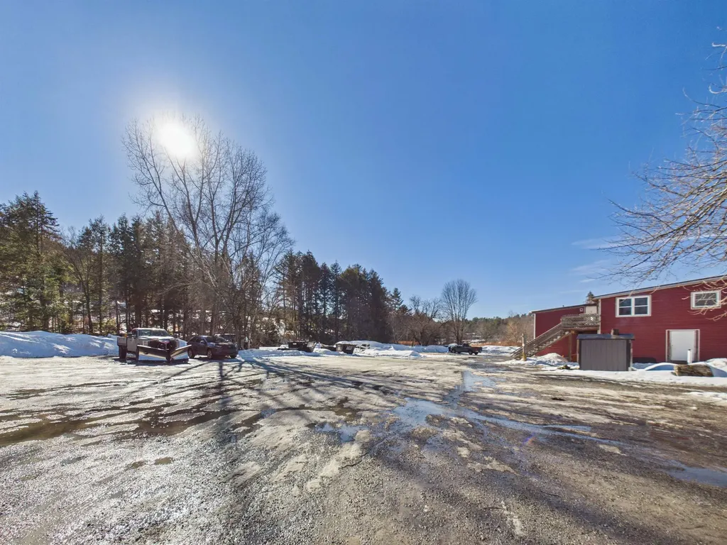 2170 N Main Street Londonderry VT 05148