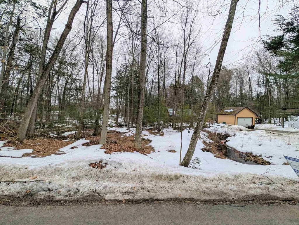 19 King Arthur Drive Farmington NH 03835