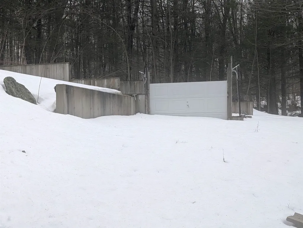 16 King Arthur Drive Farmington NH 03835