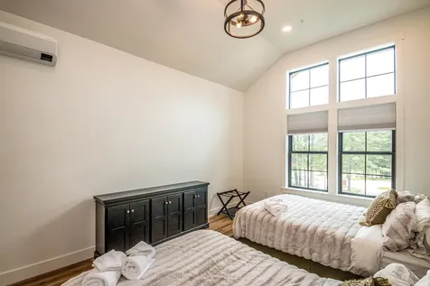 239 Skimobile Road Conway NH 03860