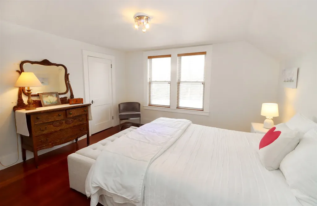 549 West Street Keene NH 03431