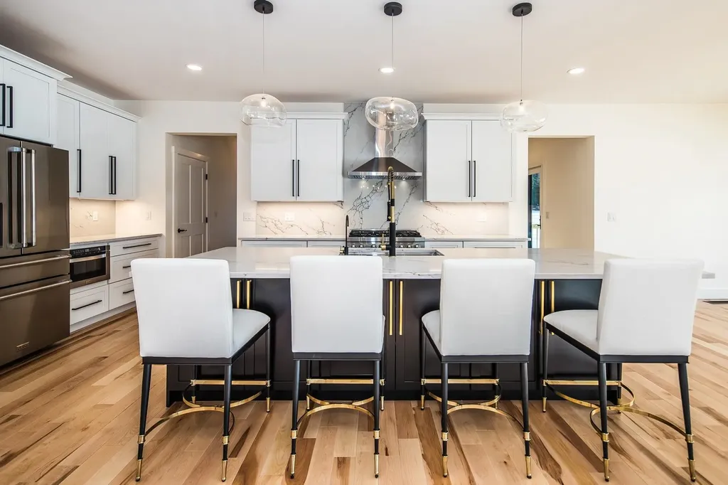 20 Sherwood Road Rutland City VT 05701