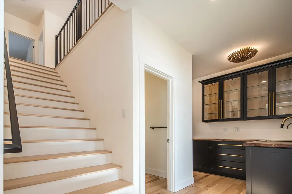 20 Sherwood Road Rutland City VT 05701