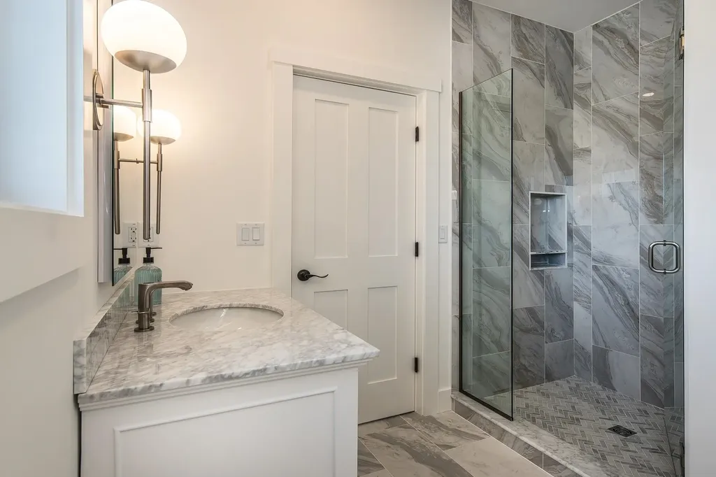 20 Sherwood Road Rutland City VT 05701