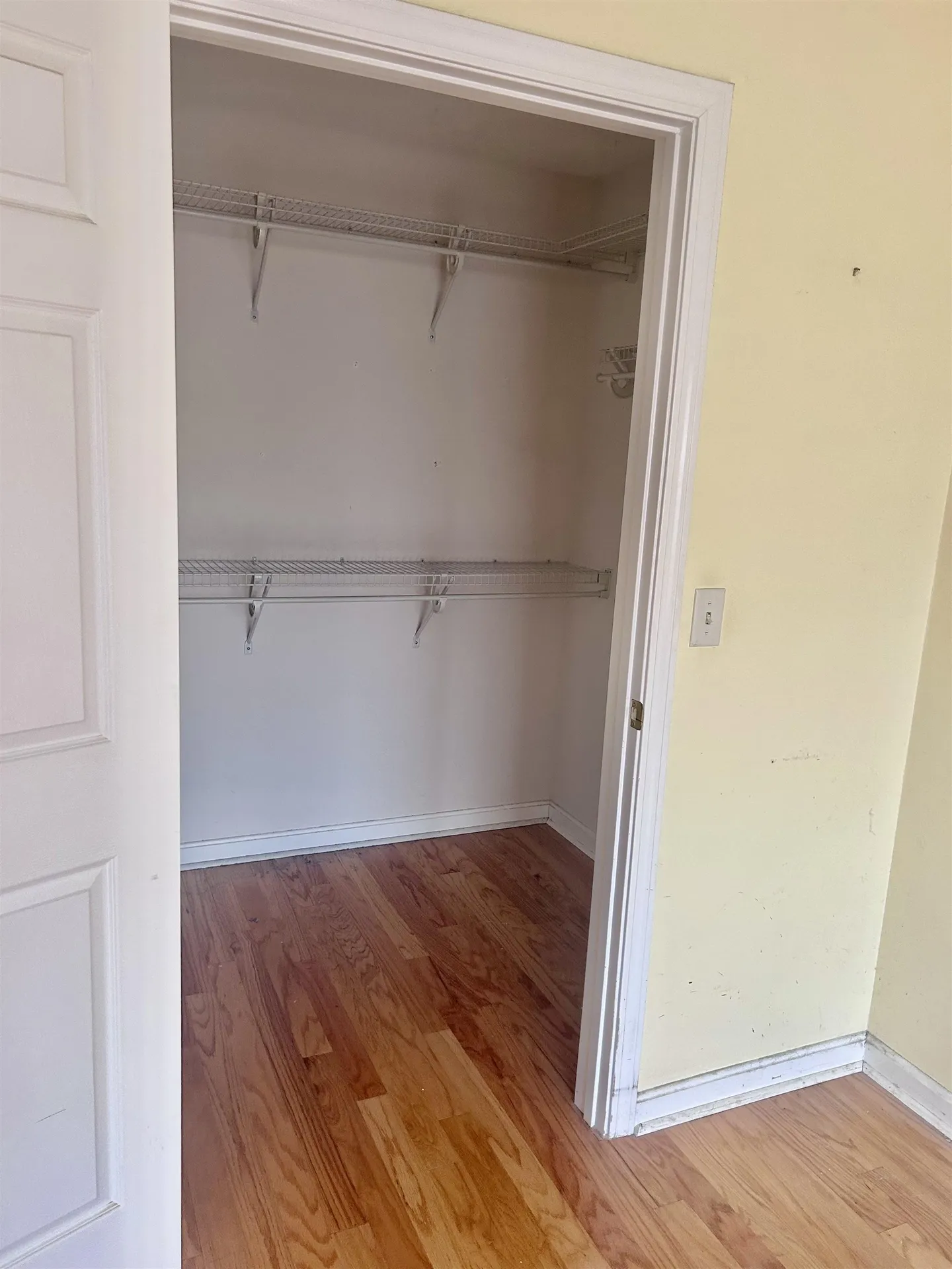 25 Shadowbrook Drive Hudson NH 03051