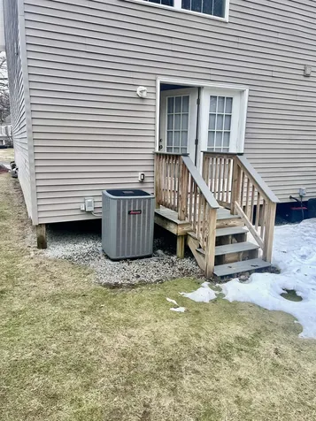 25 Shadowbrook Drive Hudson NH 03051