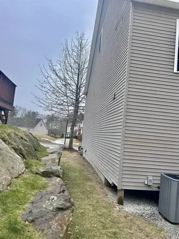 25 Shadowbrook Drive Hudson NH 03051