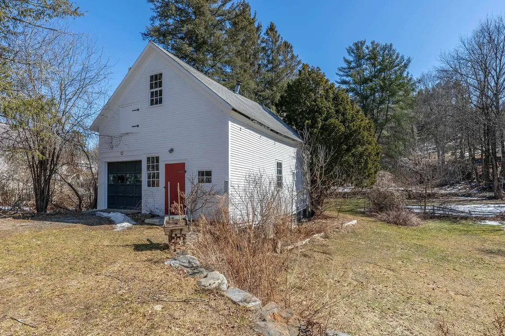 299 South Main Street Wallingford VT 05773