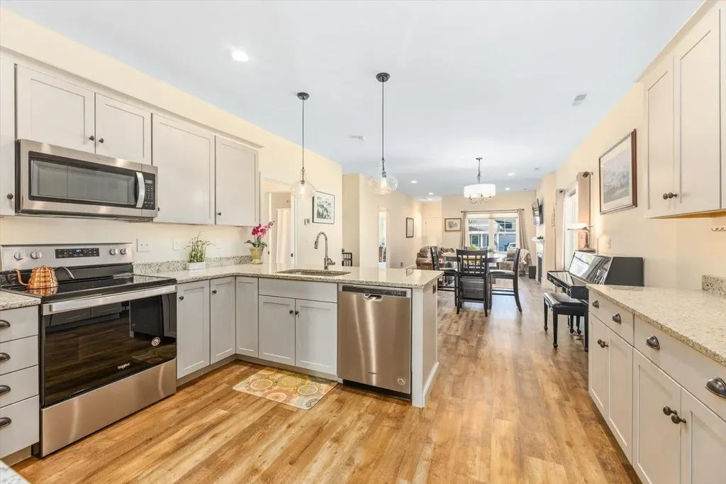 18 Church Street Peterborough NH 03458