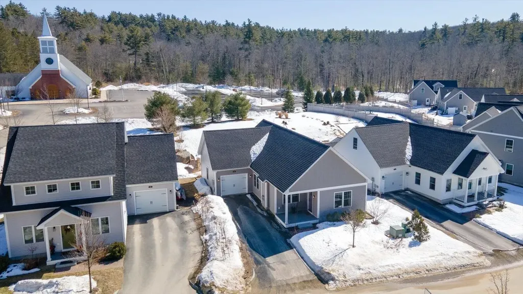 18 Church Street Peterborough NH 03458