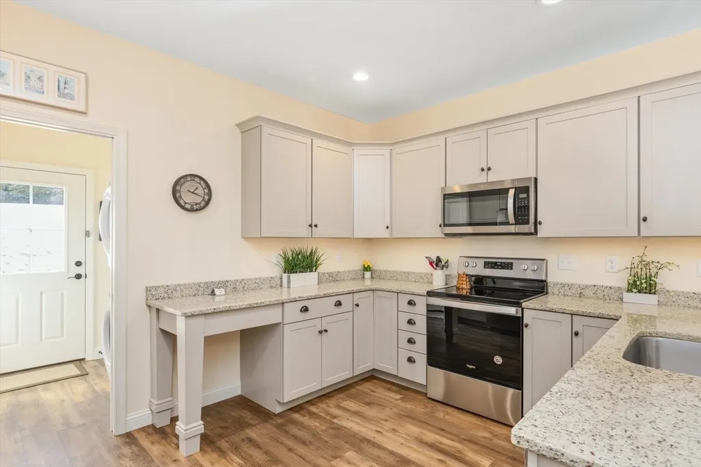 18 Church Street Peterborough NH 03458