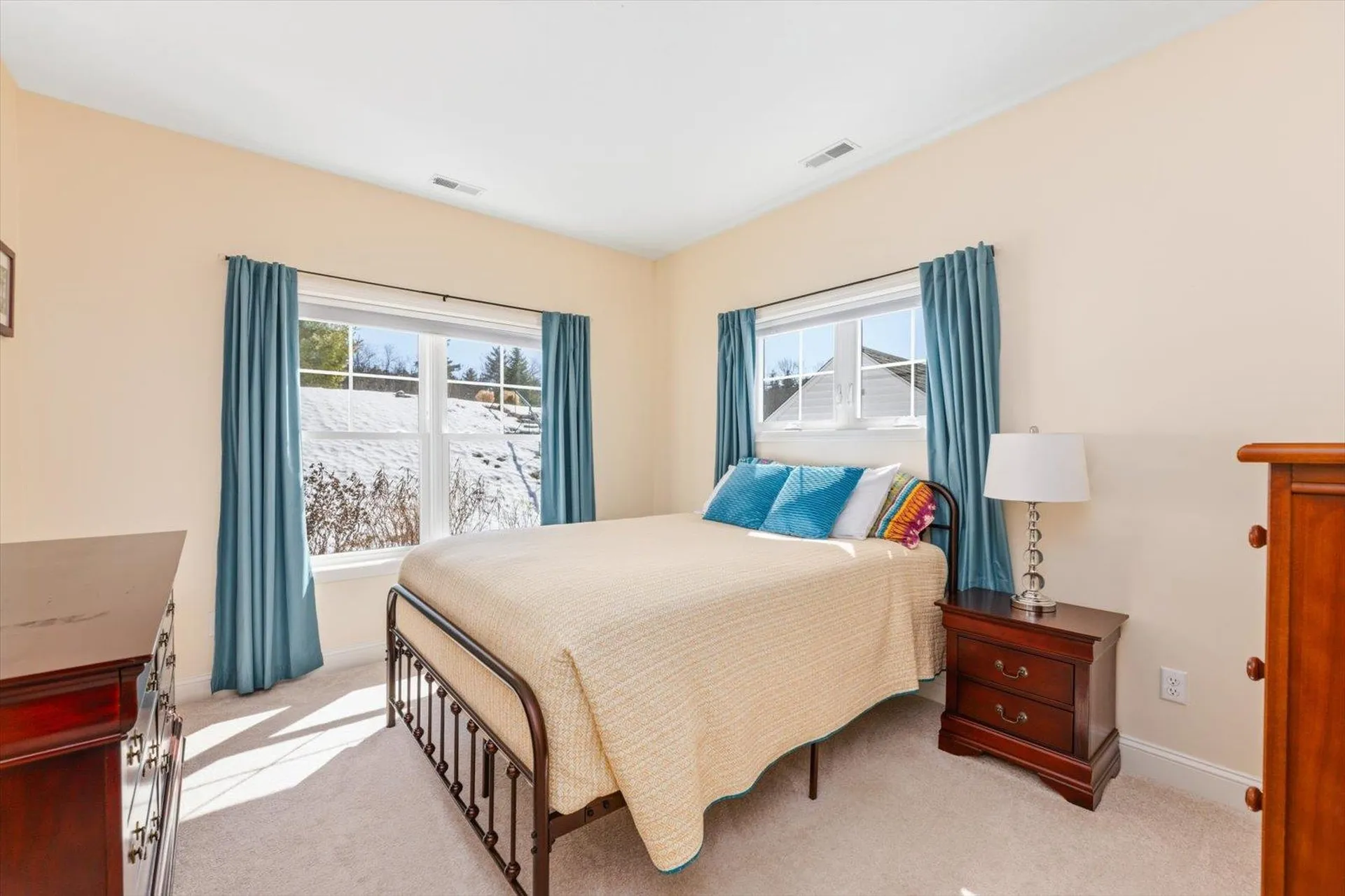 18 Church Street Peterborough NH 03458