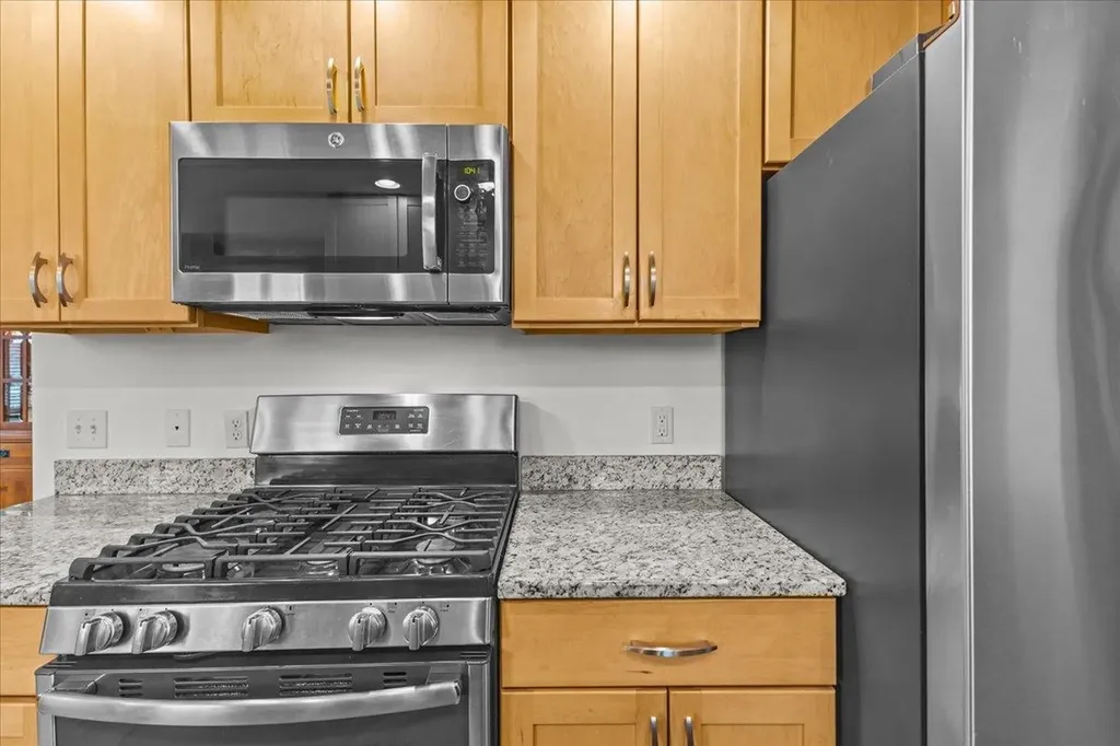 133 Sharkyville Road Waterbury VT 05676