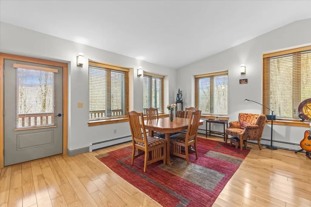 133 Sharkyville Road Waterbury VT 05676