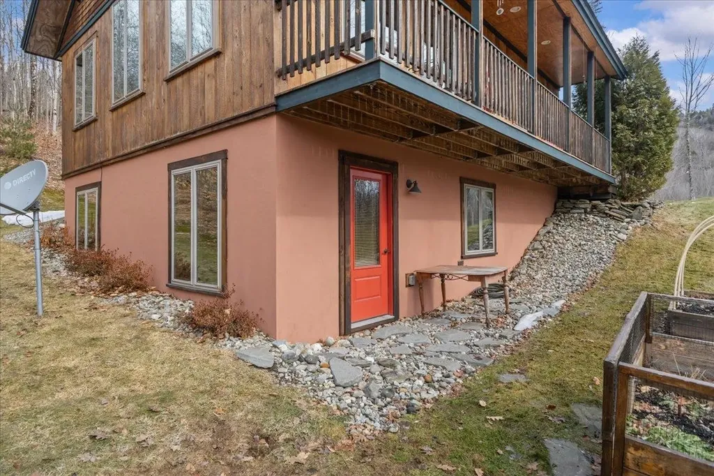133 Sharkyville Road Waterbury VT 05676