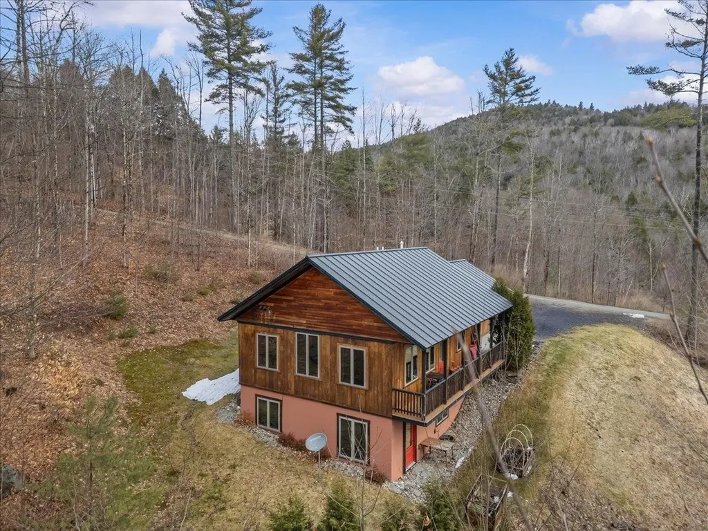 133 Sharkyville Road Waterbury VT 05676
