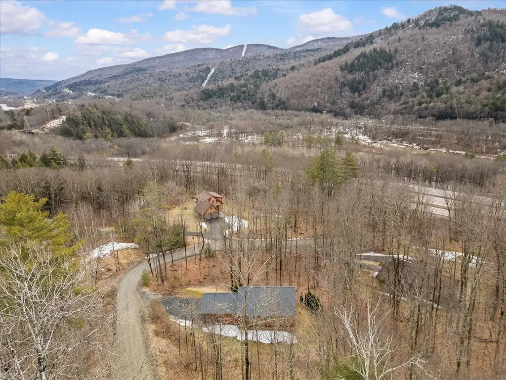 133 Sharkyville Road Waterbury VT 05676