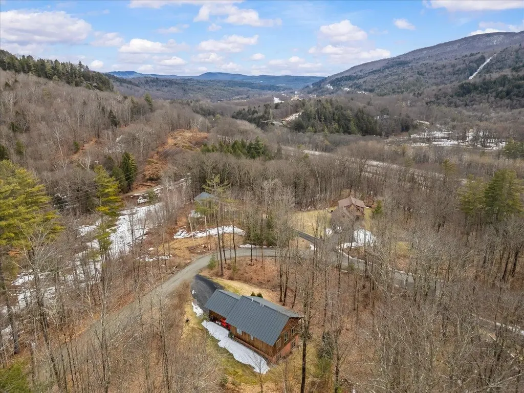 133 Sharkyville Road Waterbury VT 05676