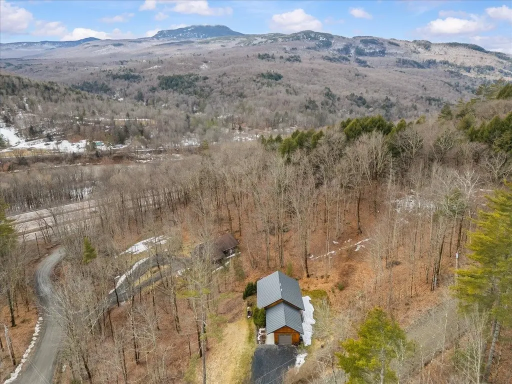 133 Sharkyville Road Waterbury VT 05676