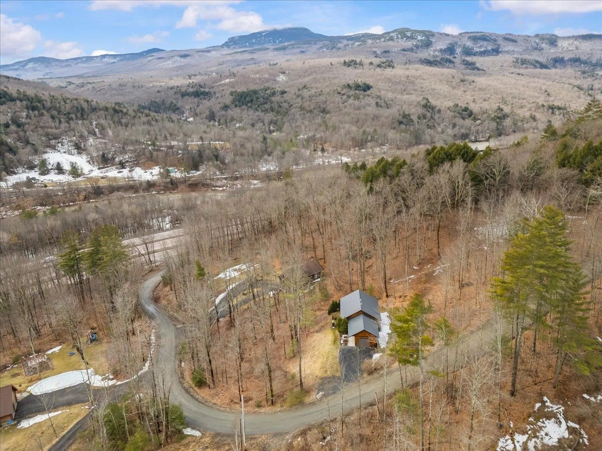 133 Sharkyville Road Waterbury VT 05676