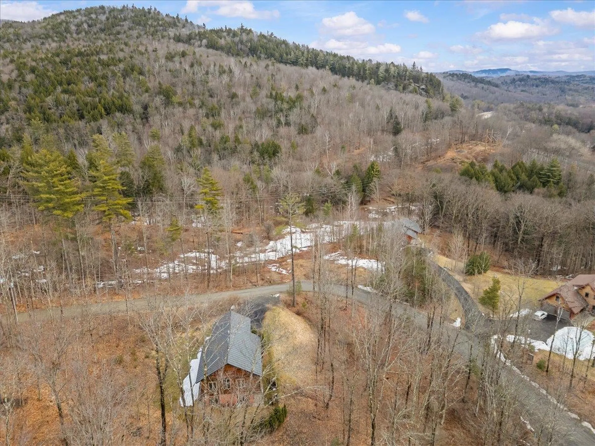 133 Sharkyville Road Waterbury VT 05676